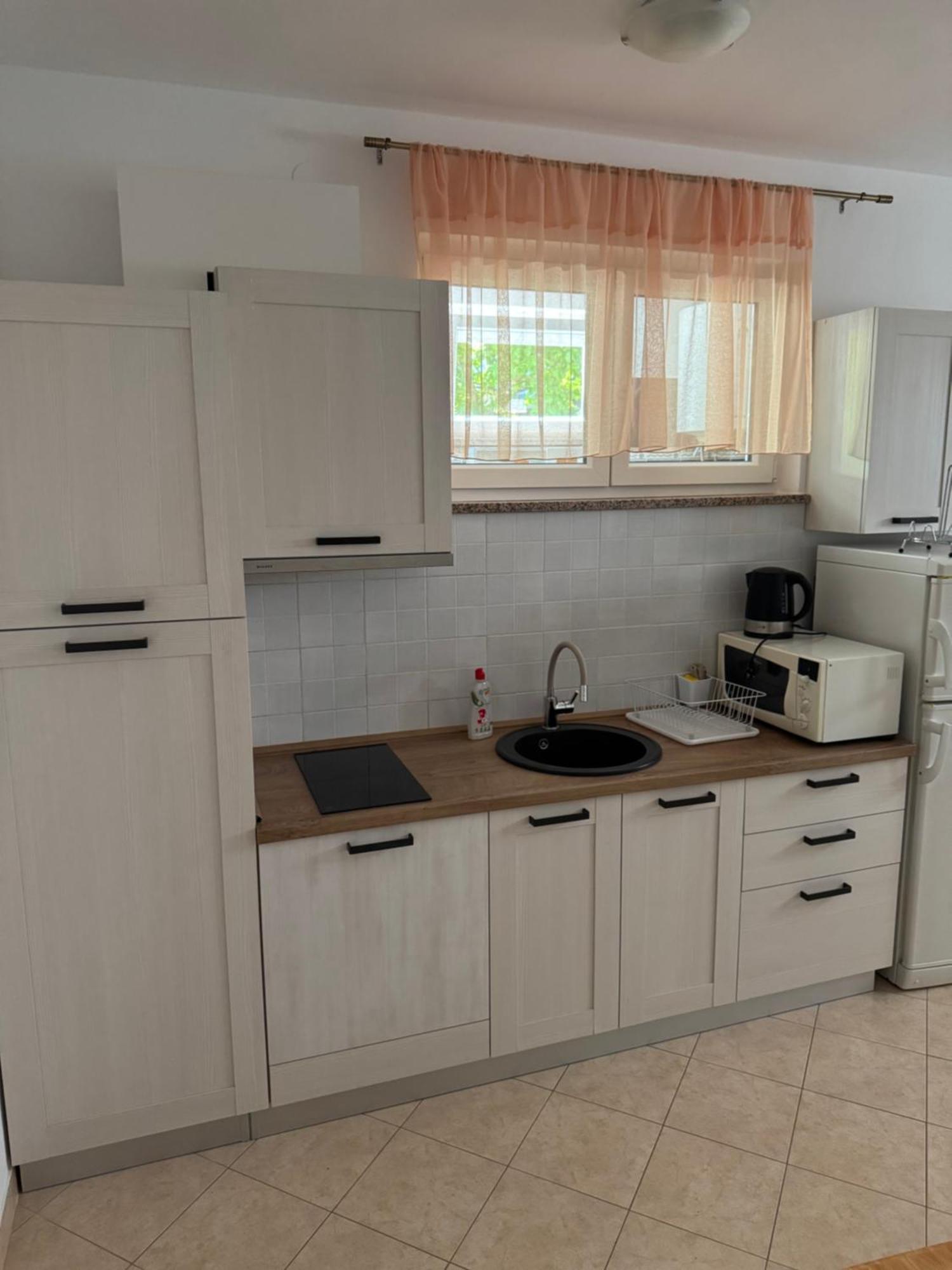 Apartment Zajim 4 *